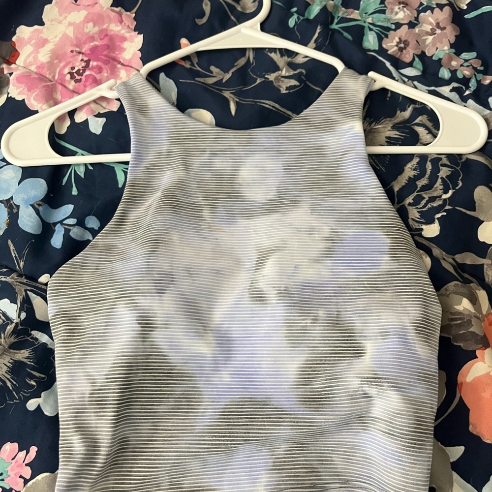 Athleta Cloud Pattern Sleeveless Top - Gray and White